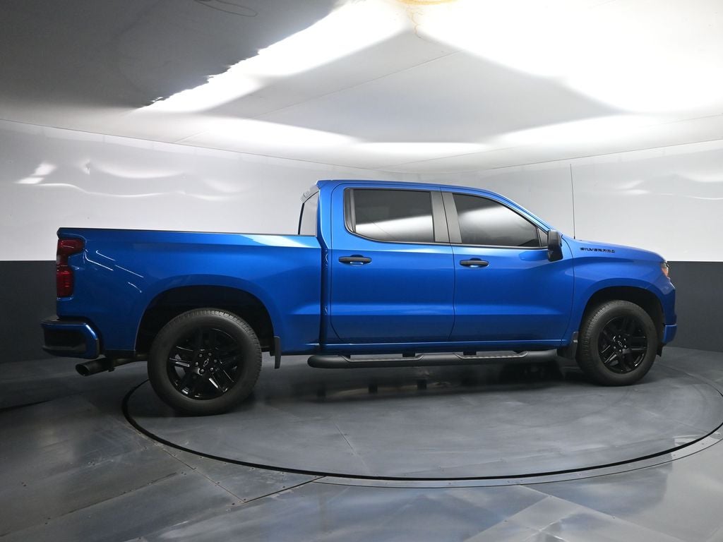 2023 Chevrolet Silverado Custom