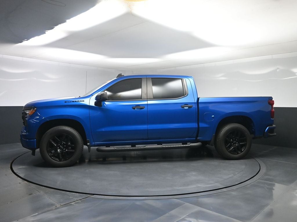 2023 Chevrolet Silverado Custom