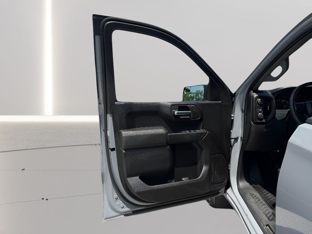 2024 Chevrolet Silverado Custom