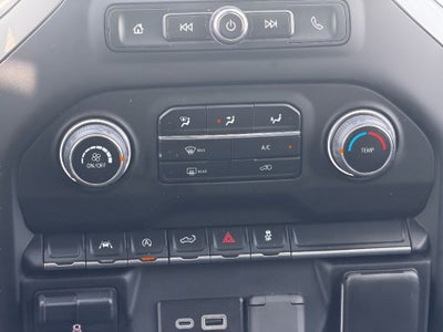 2024 Chevrolet Silverado Custom