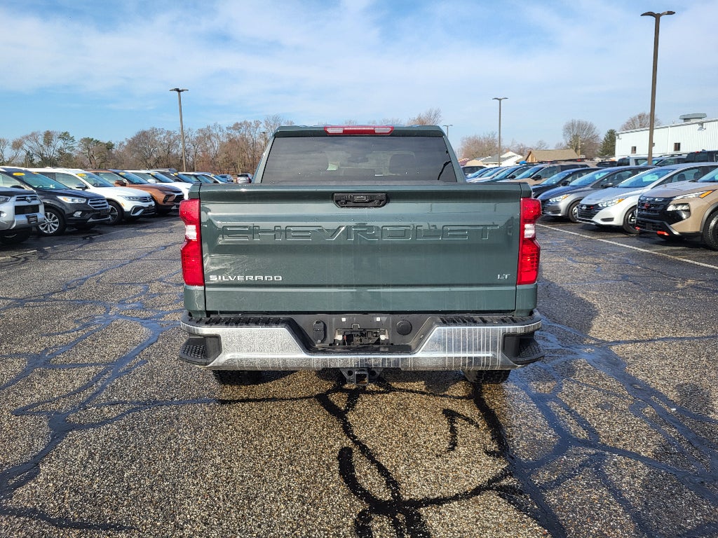 2025 Chevrolet Silverado LT