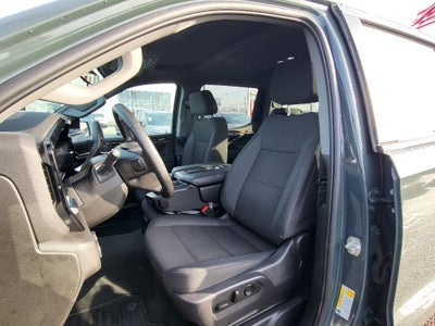 2025 Chevrolet Silverado LT