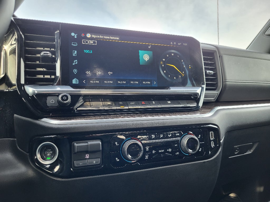 2025 Chevrolet Silverado LT