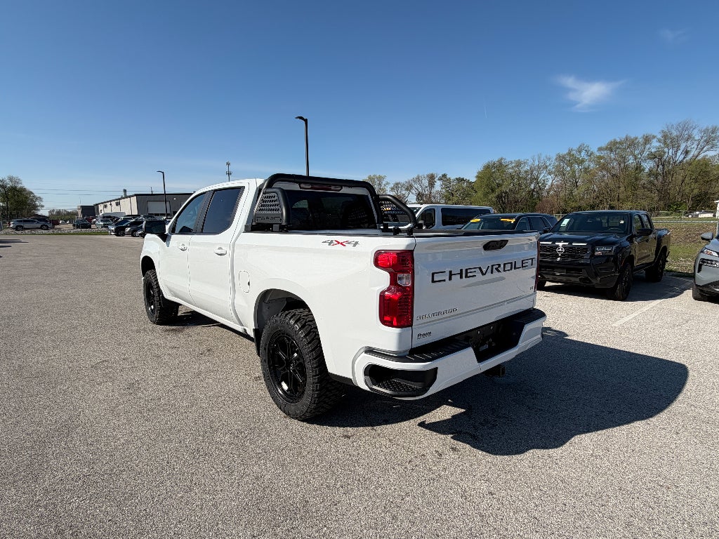 2025 Chevrolet Silverado LT