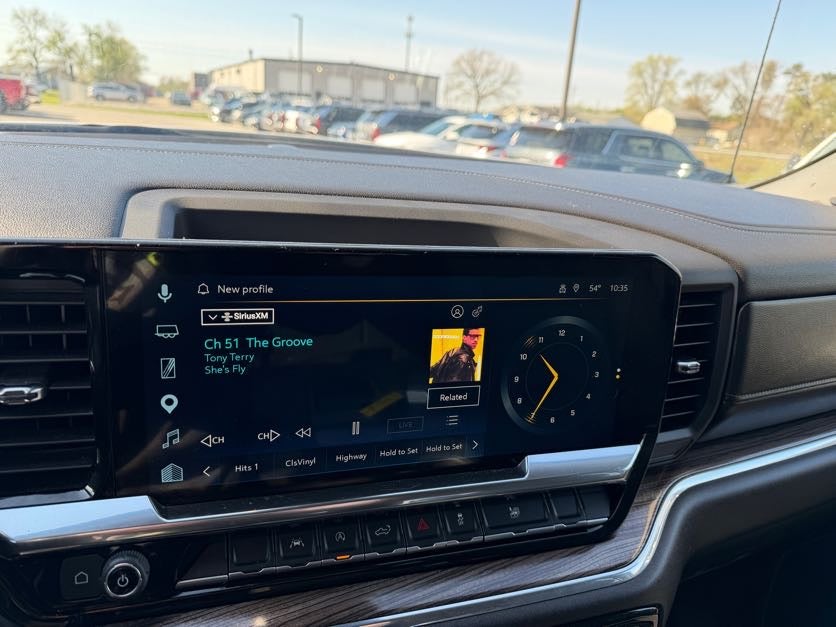 2025 Chevrolet Silverado LT