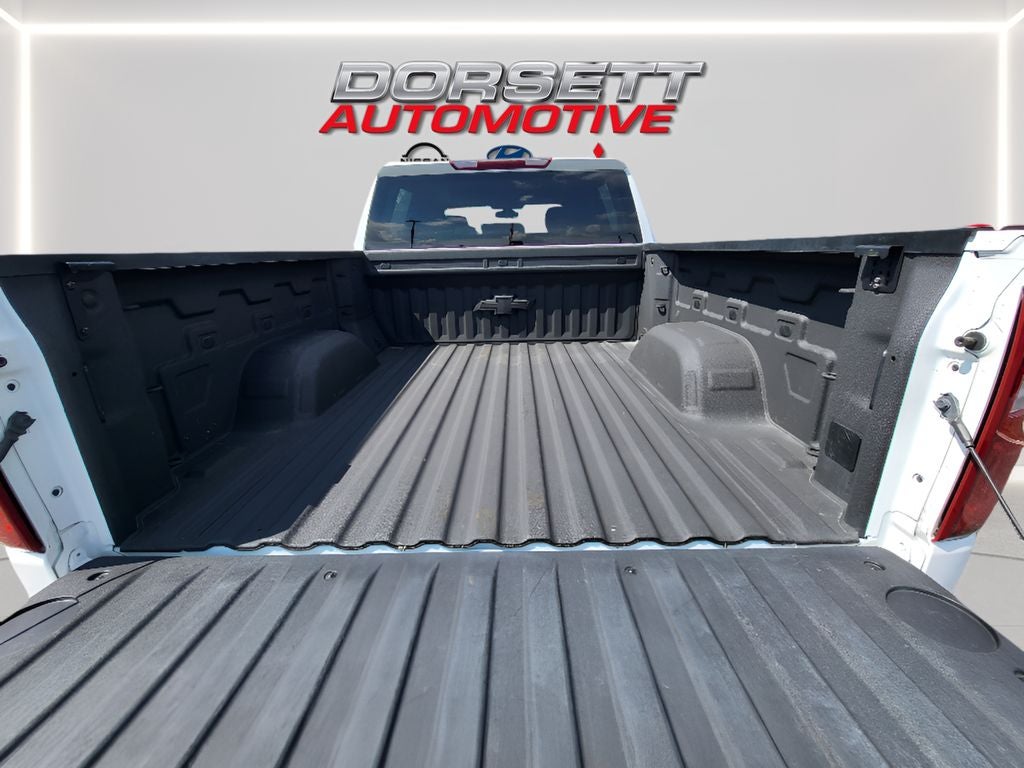 2022 Chevrolet Silverado RST