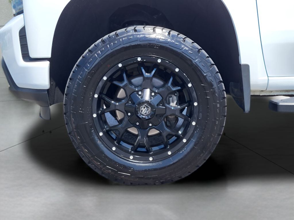 2022 Chevrolet Silverado RST