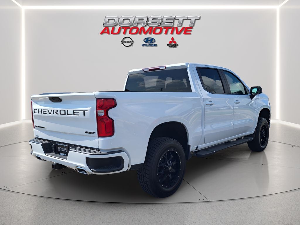 2022 Chevrolet Silverado RST