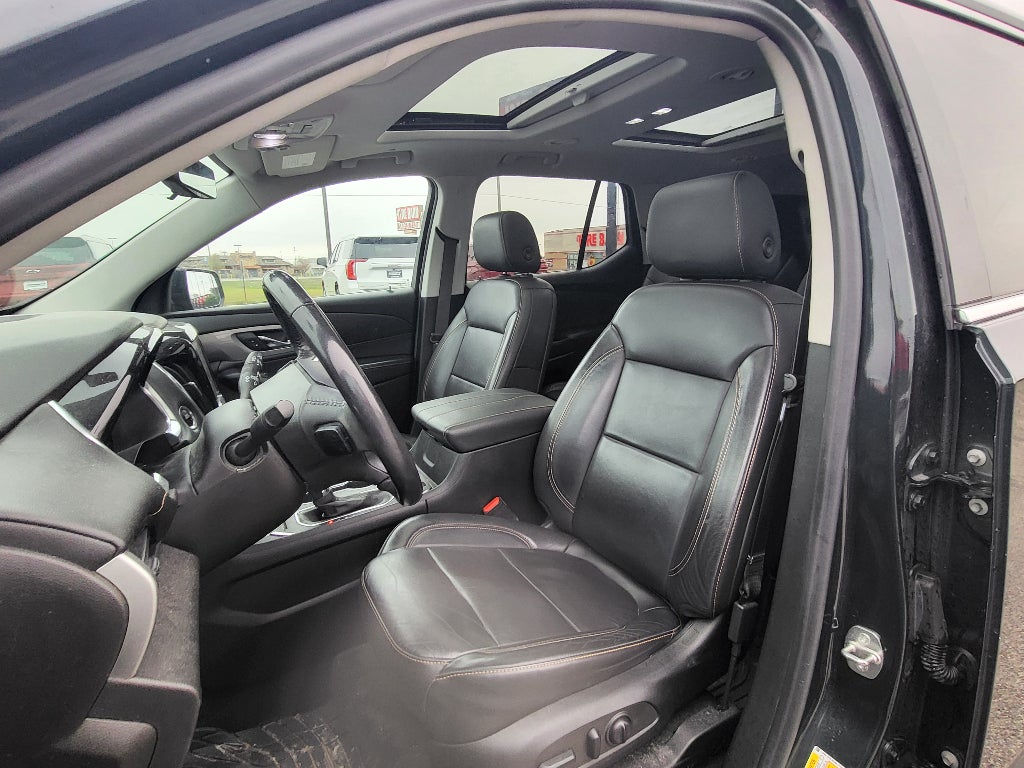 2021 Chevrolet Traverse LT Leather