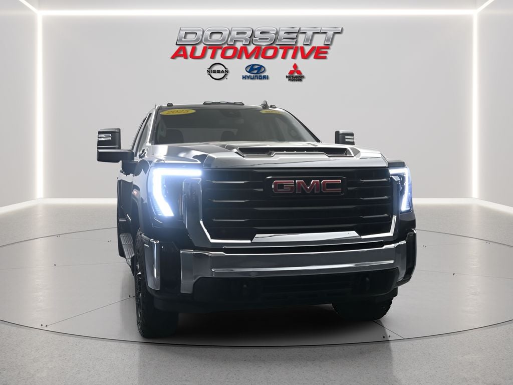 2025 GMC Sierra Pro