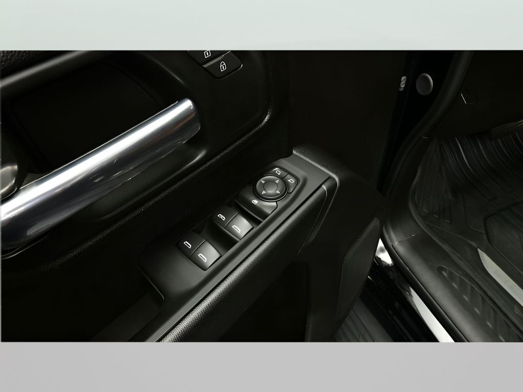 2025 GMC Sierra Pro