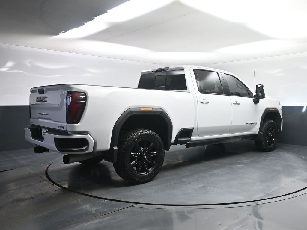 2024 GMC Sierra AT4