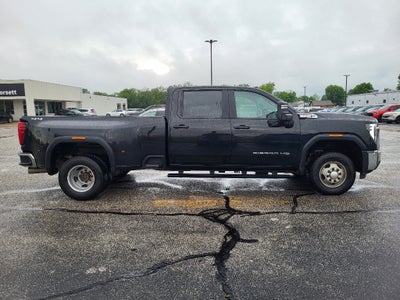 2025 GMC Sierra Pro