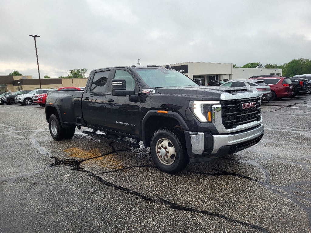 2025 GMC Sierra Pro