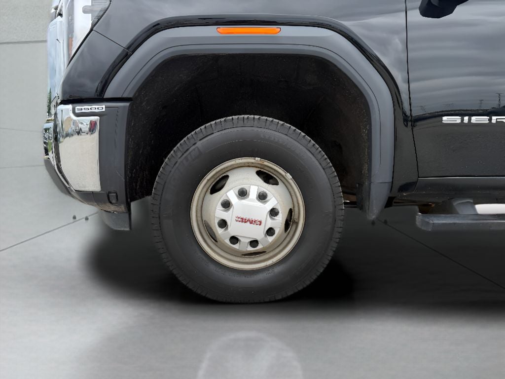 2025 GMC Sierra Pro