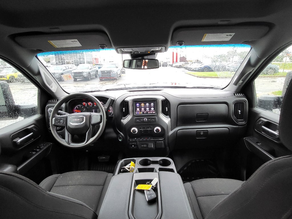 2025 GMC Sierra Pro