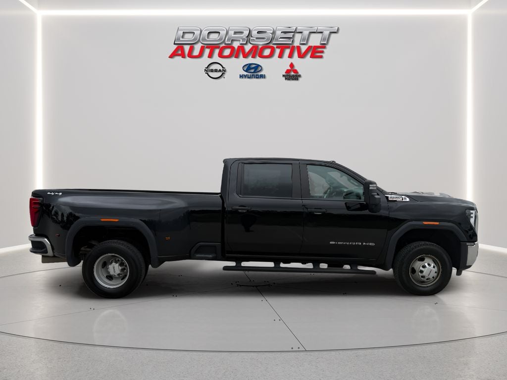 2025 GMC Sierra Pro