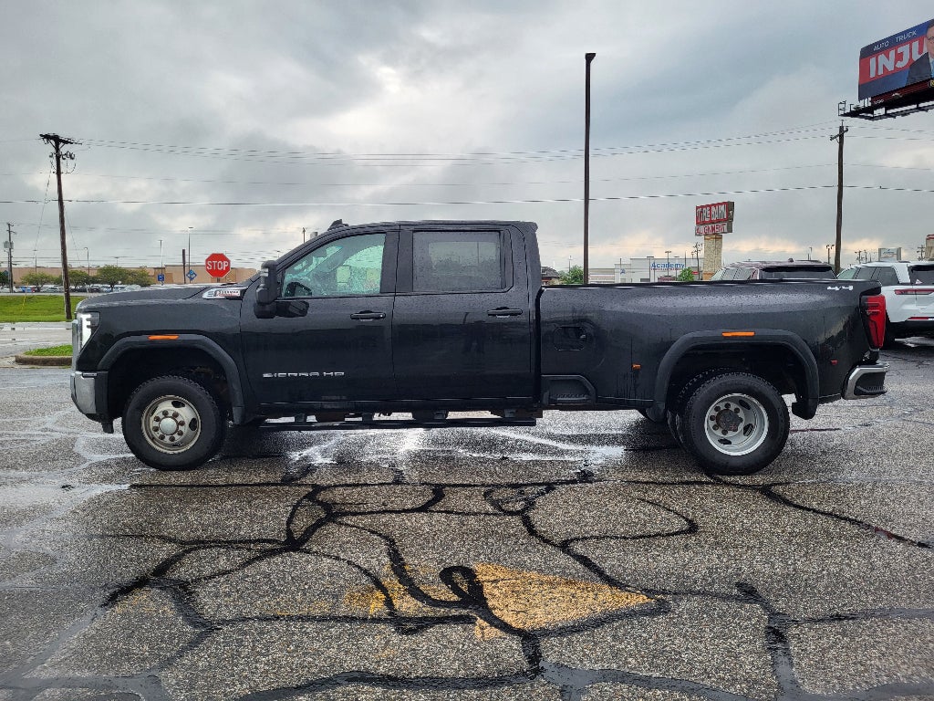 2025 GMC Sierra Pro