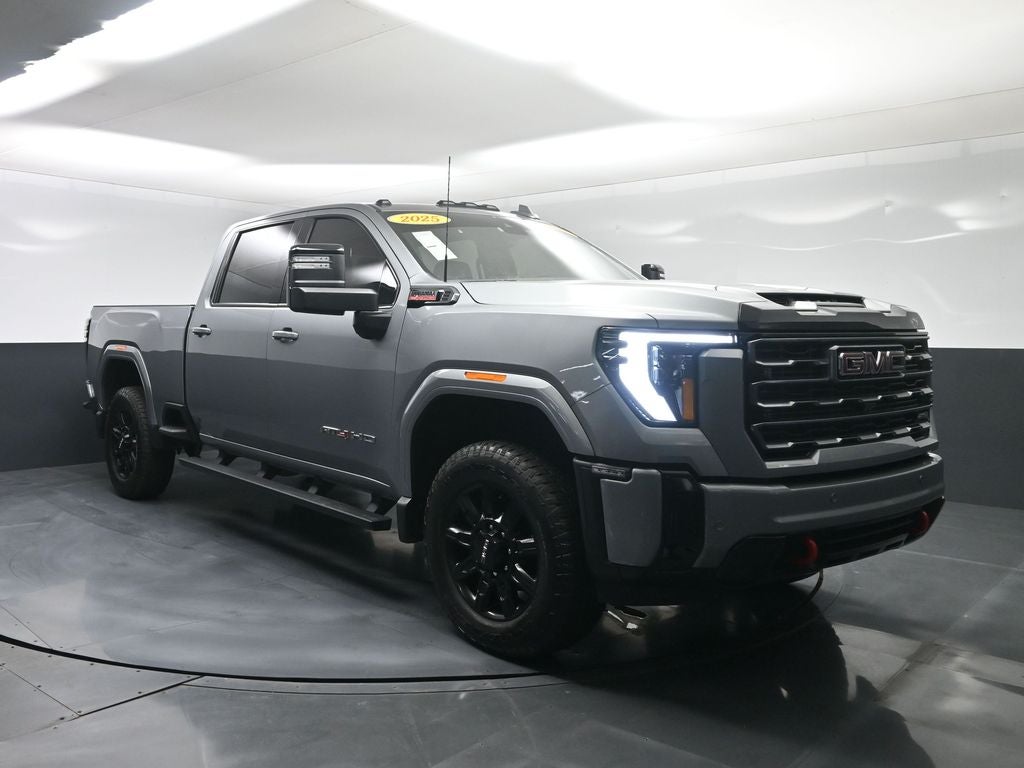 2025 GMC Sierra AT4
