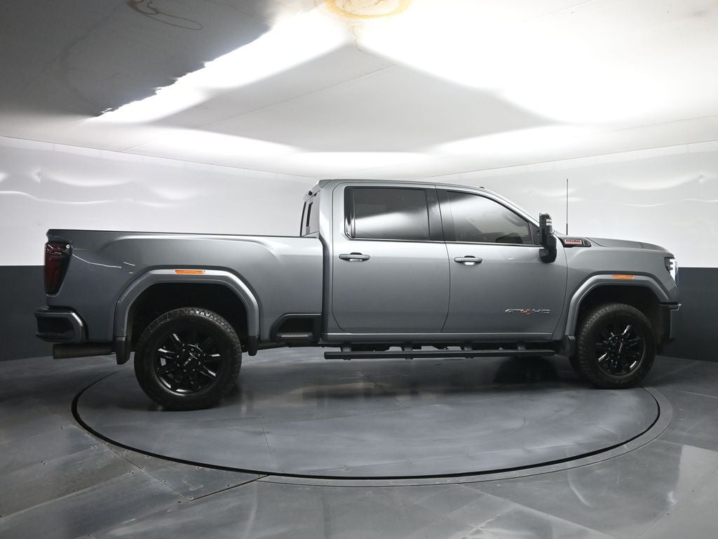 2025 GMC Sierra AT4