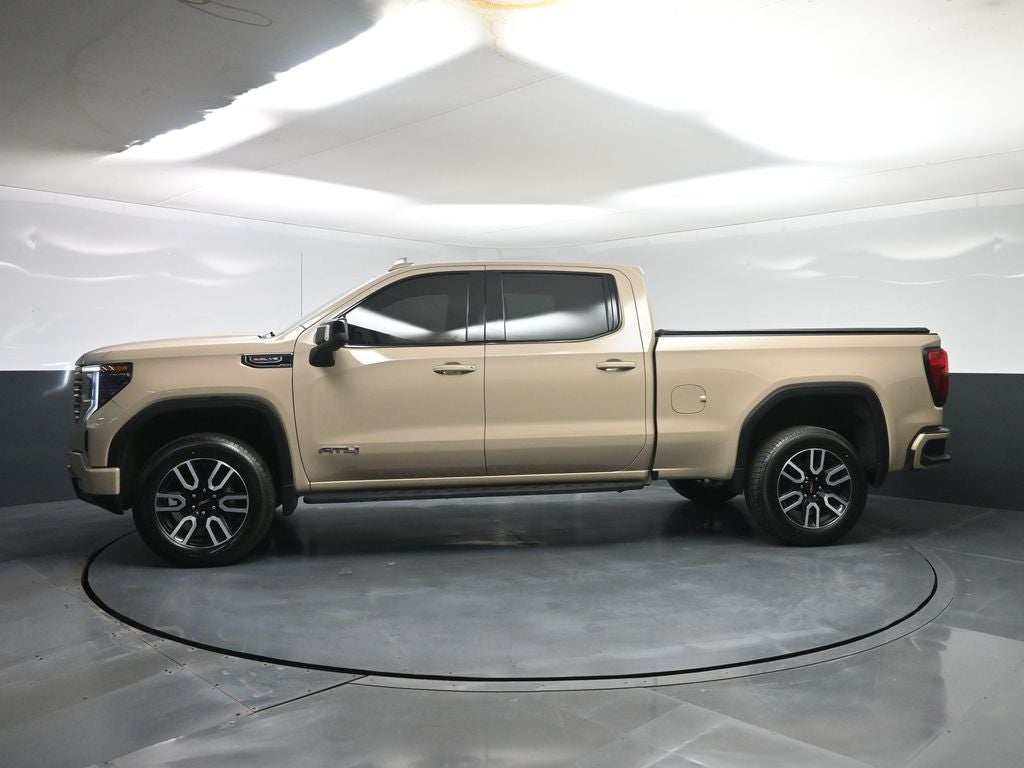 2022 GMC Sierra AT4
