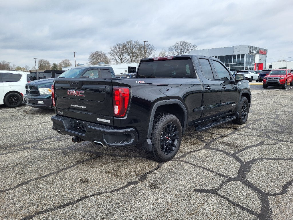 2022 GMC Sierra Limited Elevation