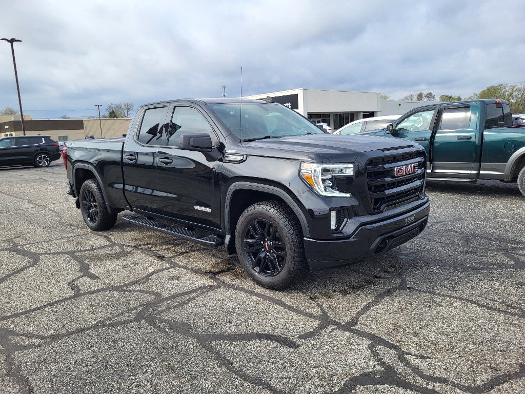 2022 GMC Sierra Limited Elevation