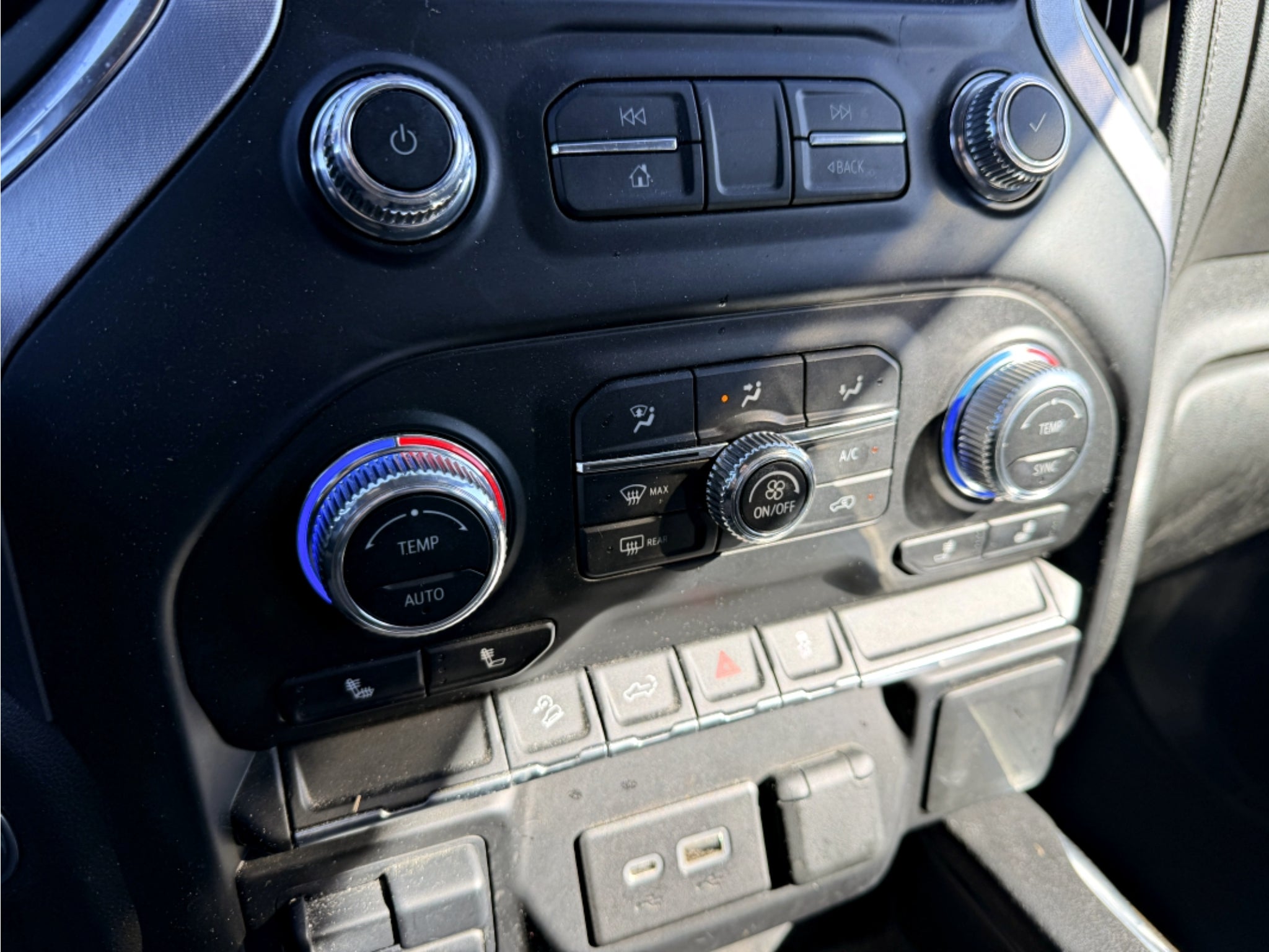 2022 GMC Sierra Limited Elevation