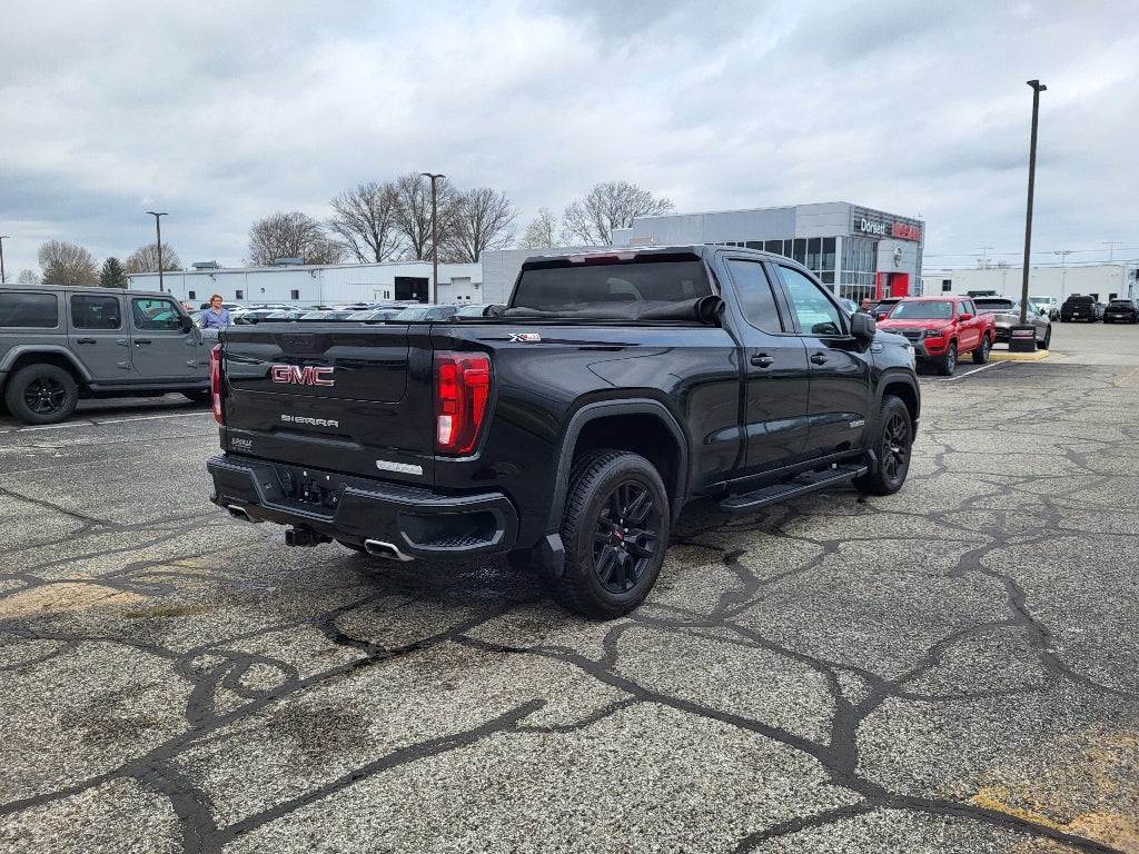 2022 GMC Sierra Limited Elevation