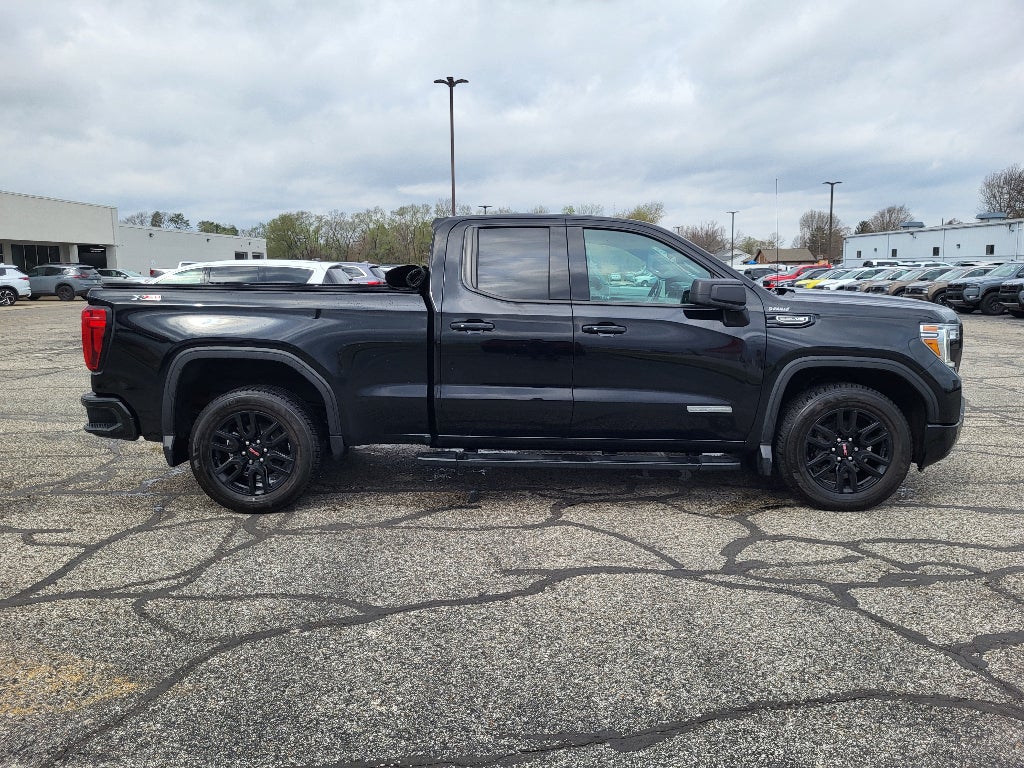 2022 GMC Sierra Limited Elevation