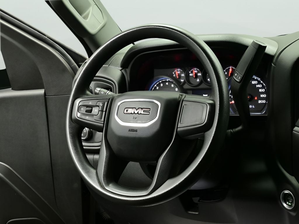 2023 GMC Sierra Pro