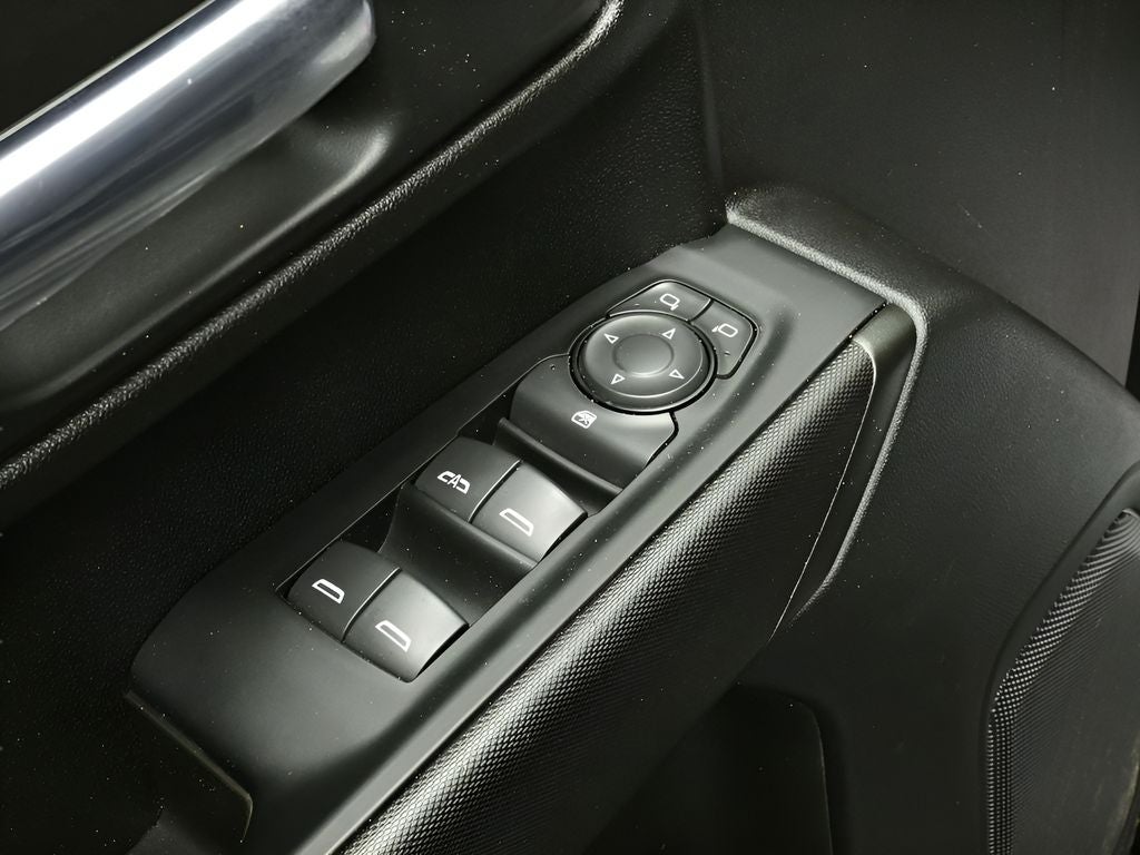 2023 GMC Sierra Pro