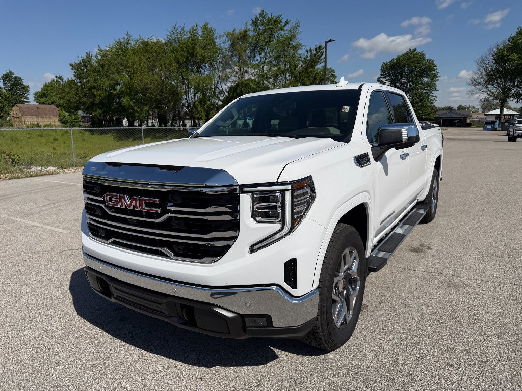2025 GMC Sierra SLT
