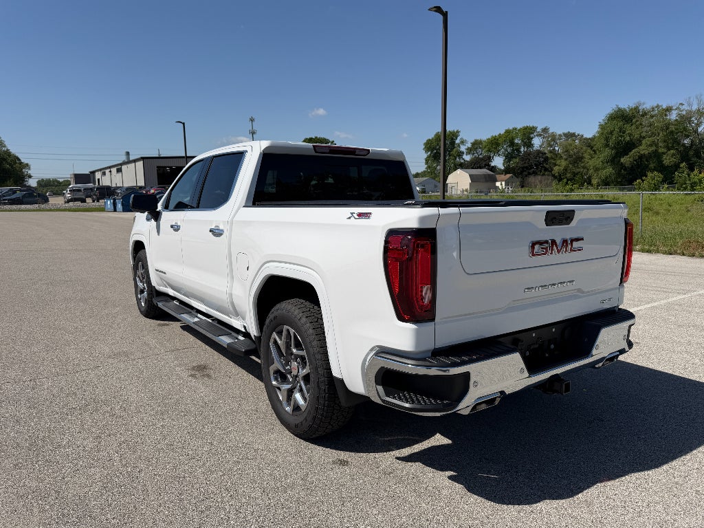 2025 GMC Sierra SLT