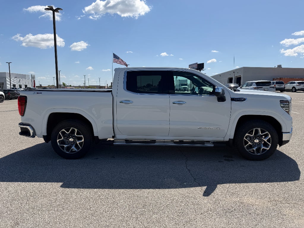 2025 GMC Sierra SLT