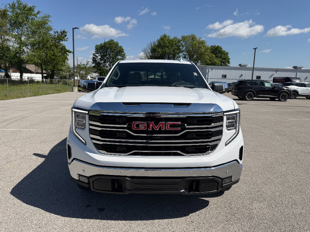 2025 GMC Sierra SLT