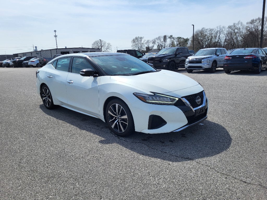 2023 Nissan Maxima SL