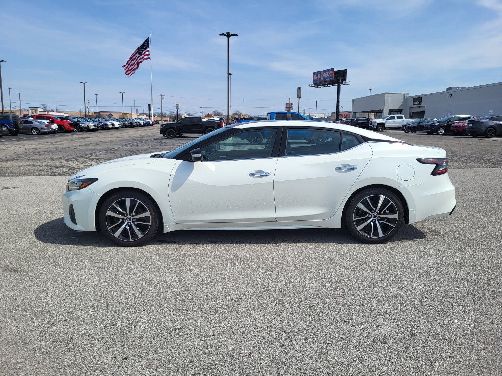 2023 Nissan Maxima SL