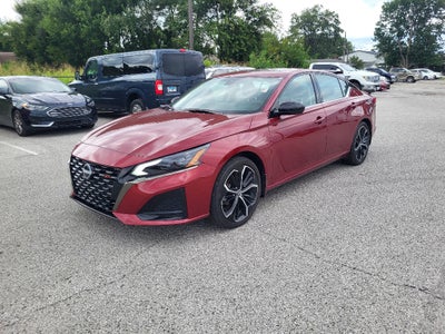 2025 Nissan Altima SR