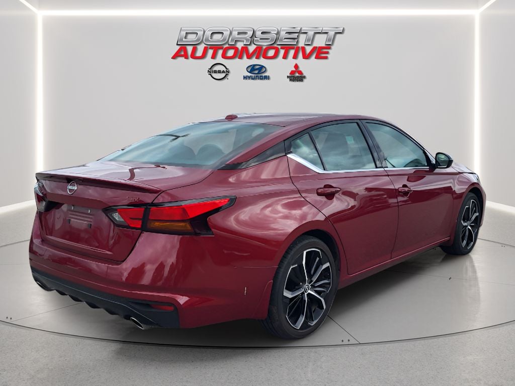 2025 Nissan Altima SR