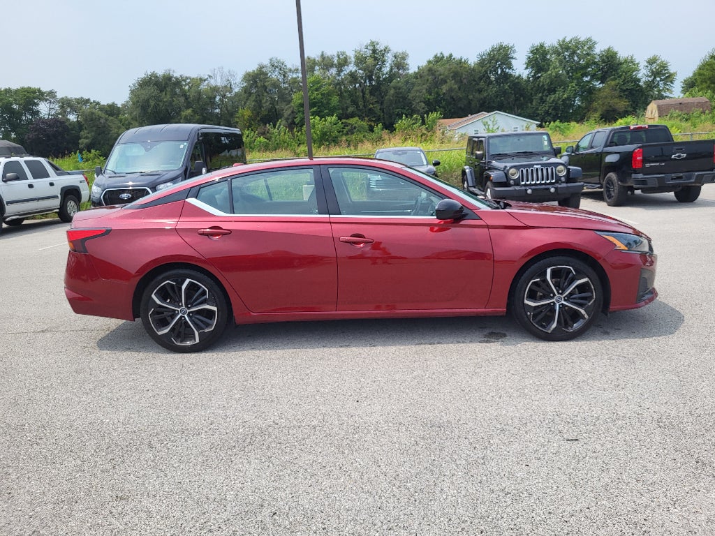 2024 Nissan Altima 2.5 SR