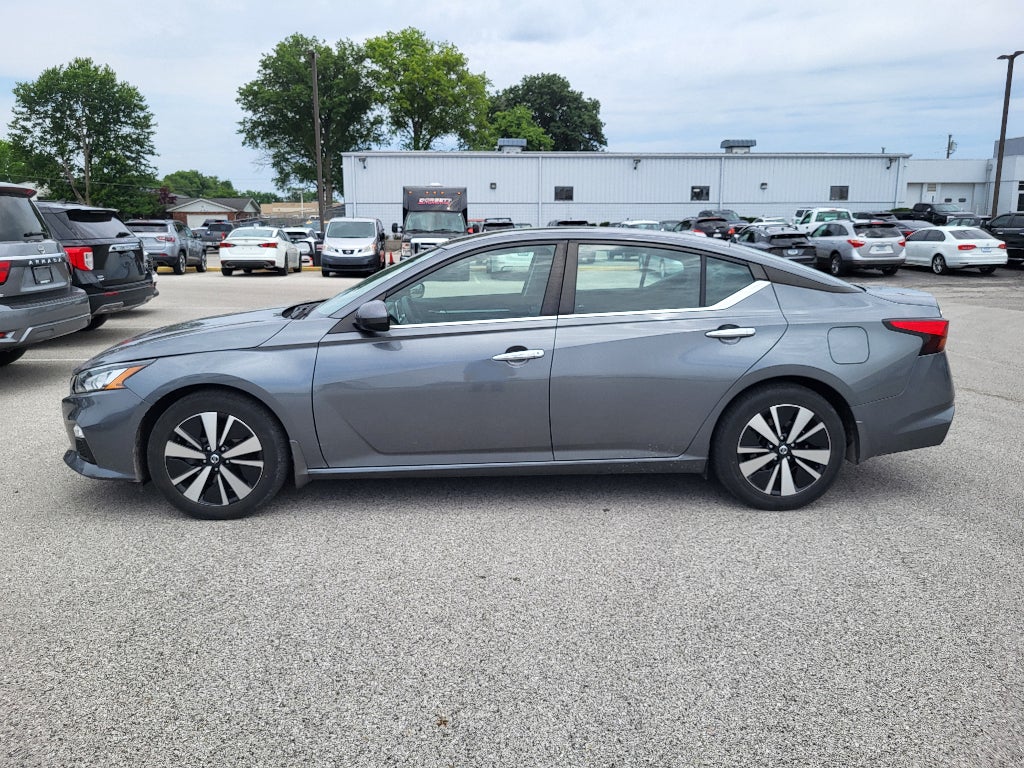 2022 Nissan Altima 2.5 SV