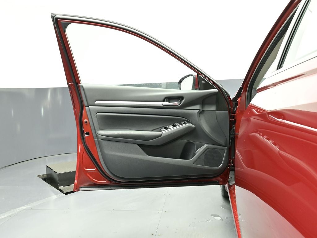 2025 Nissan Altima SL