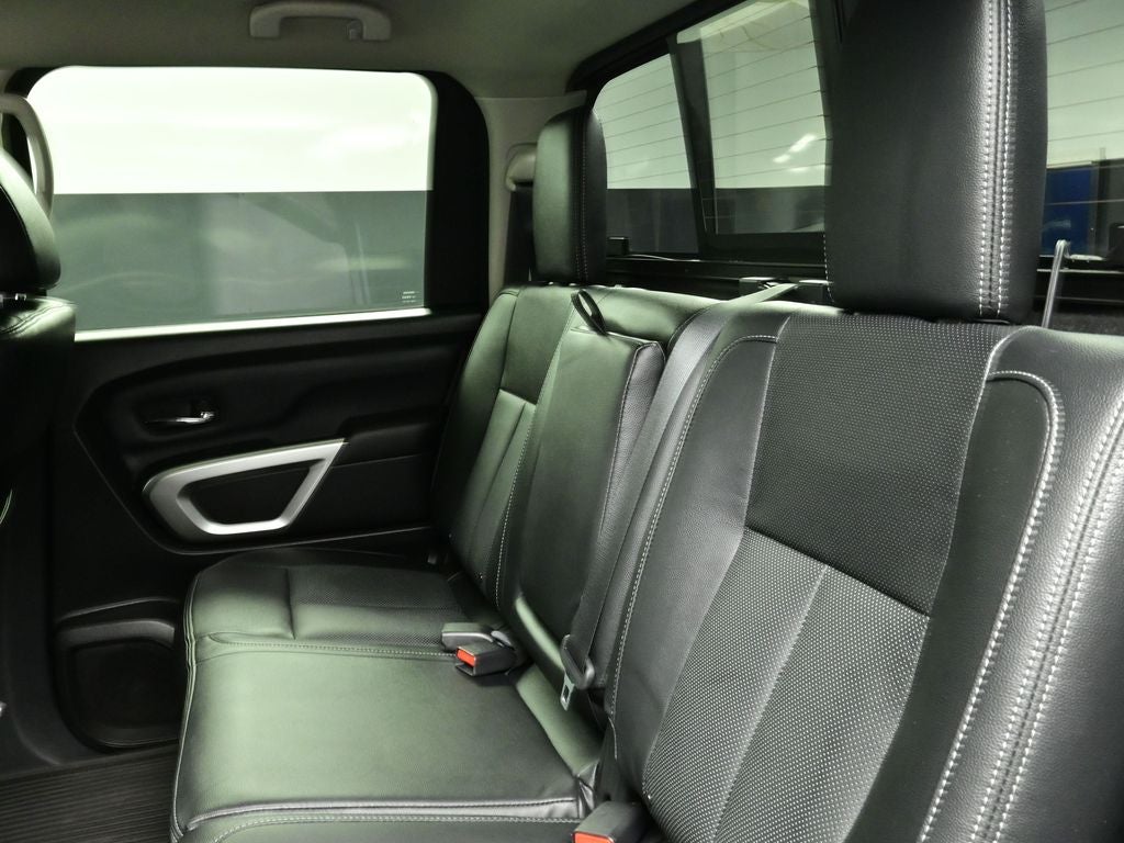 2021 Nissan Titan SV