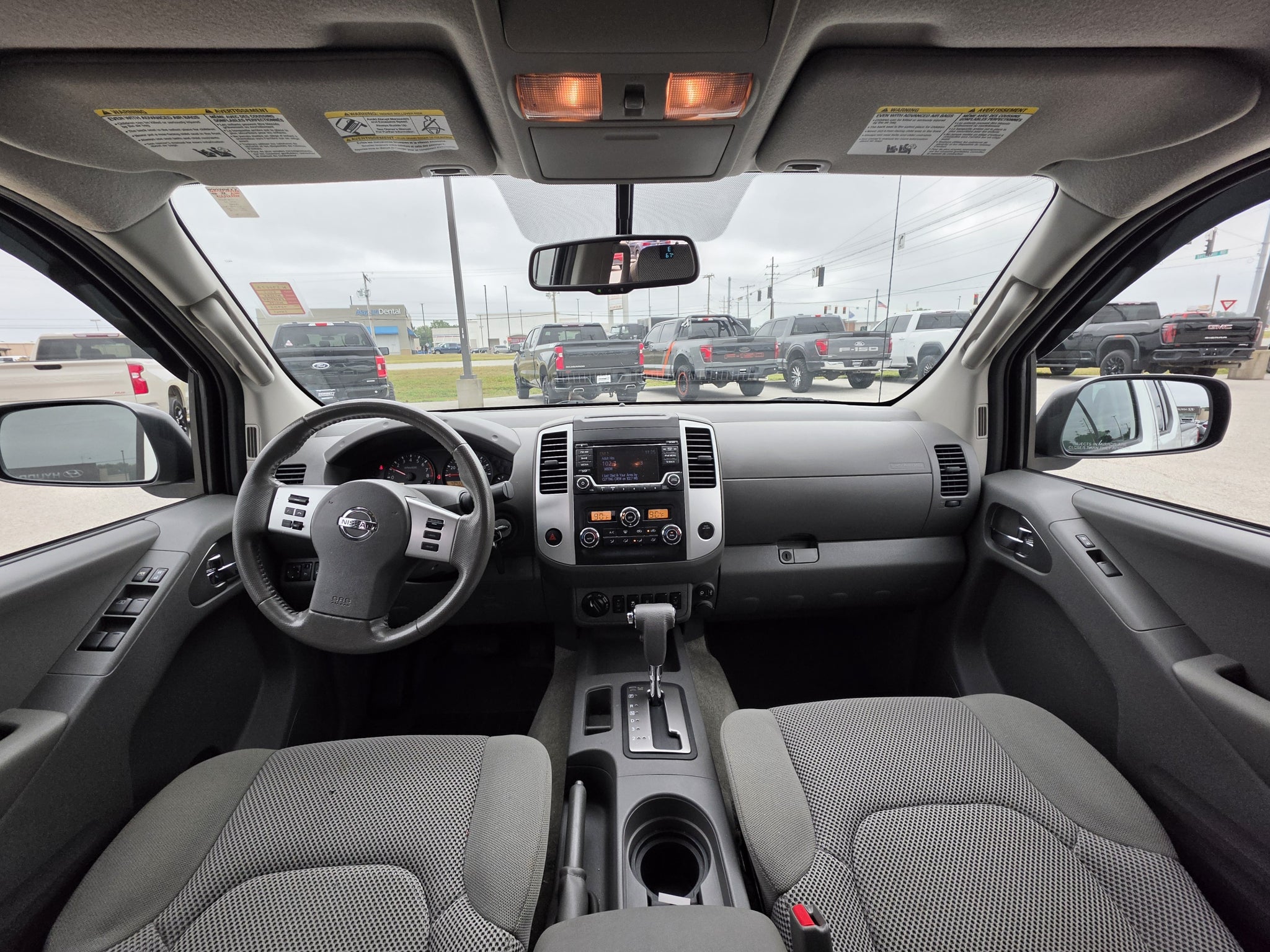 2017 Nissan Frontier SV V6
