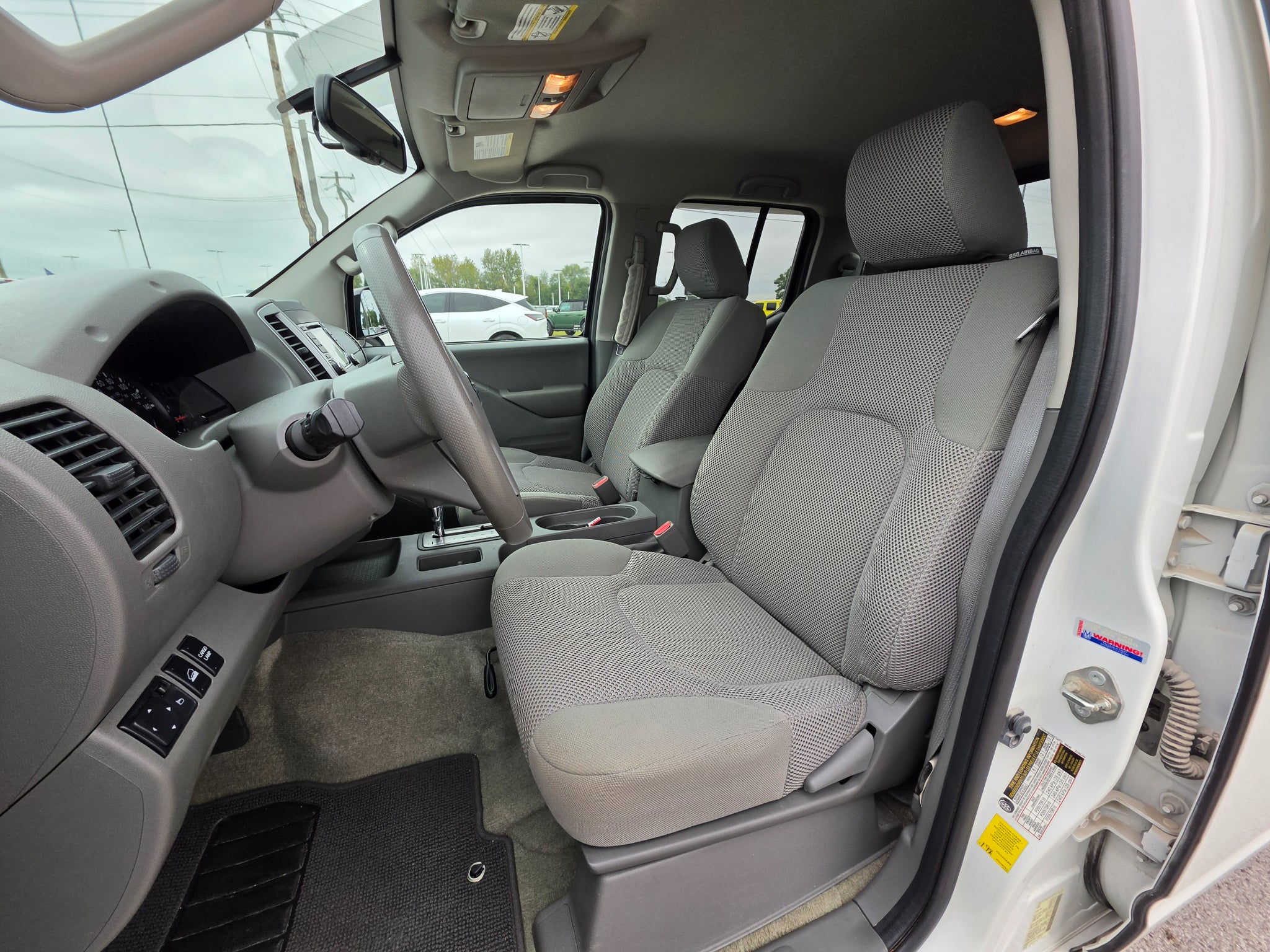 2017 Nissan Frontier SV V6