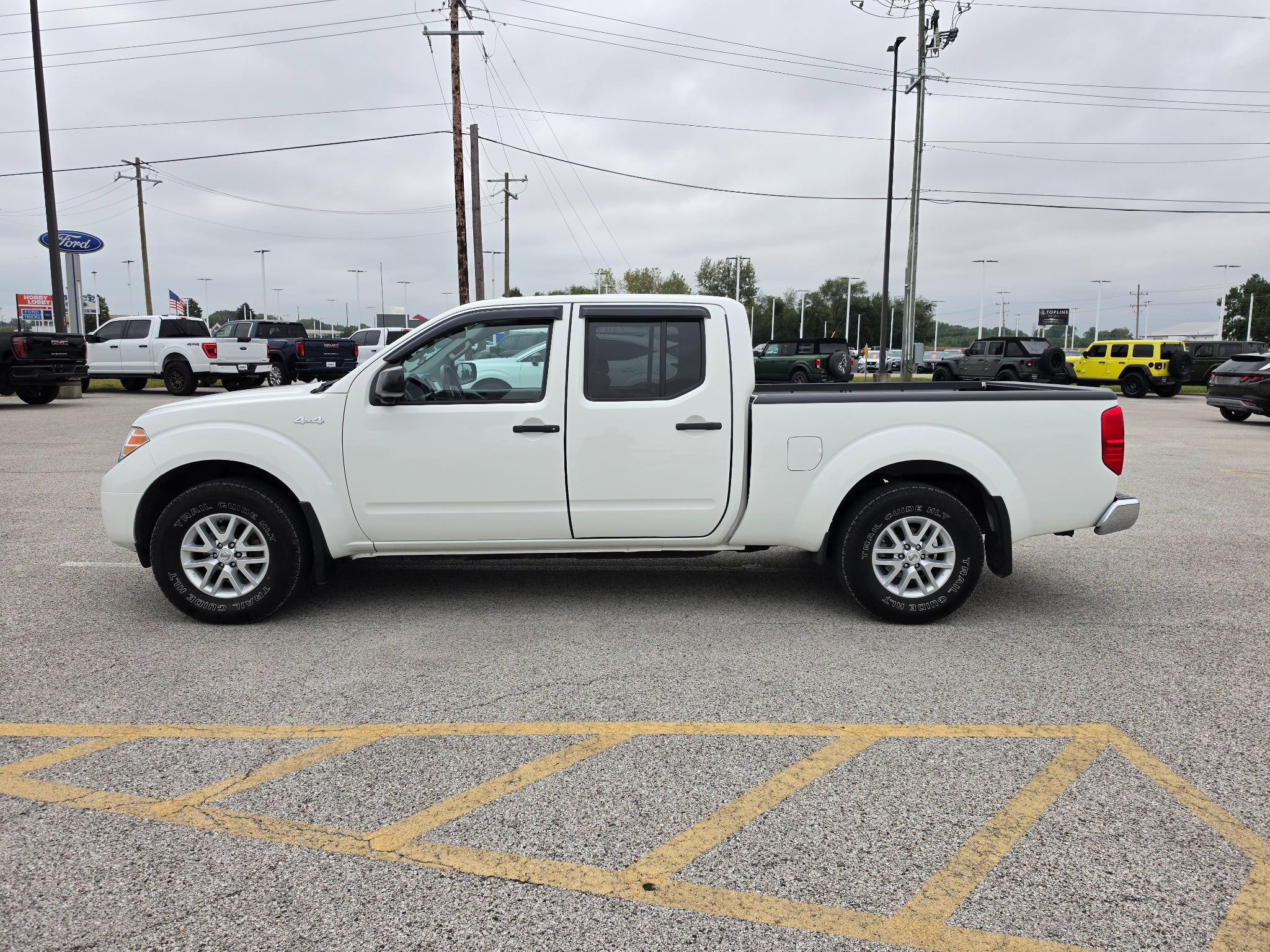 2017 Nissan Frontier SV V6