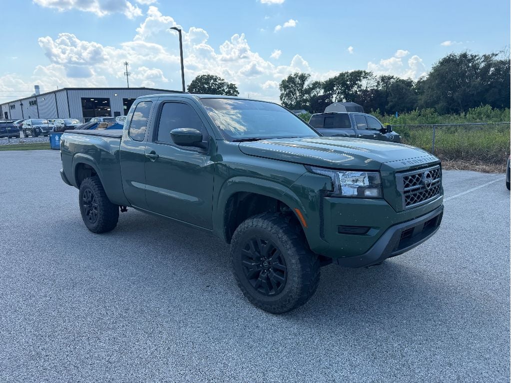 2023 Nissan Frontier SV