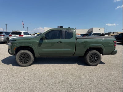 2023 Nissan Frontier SV