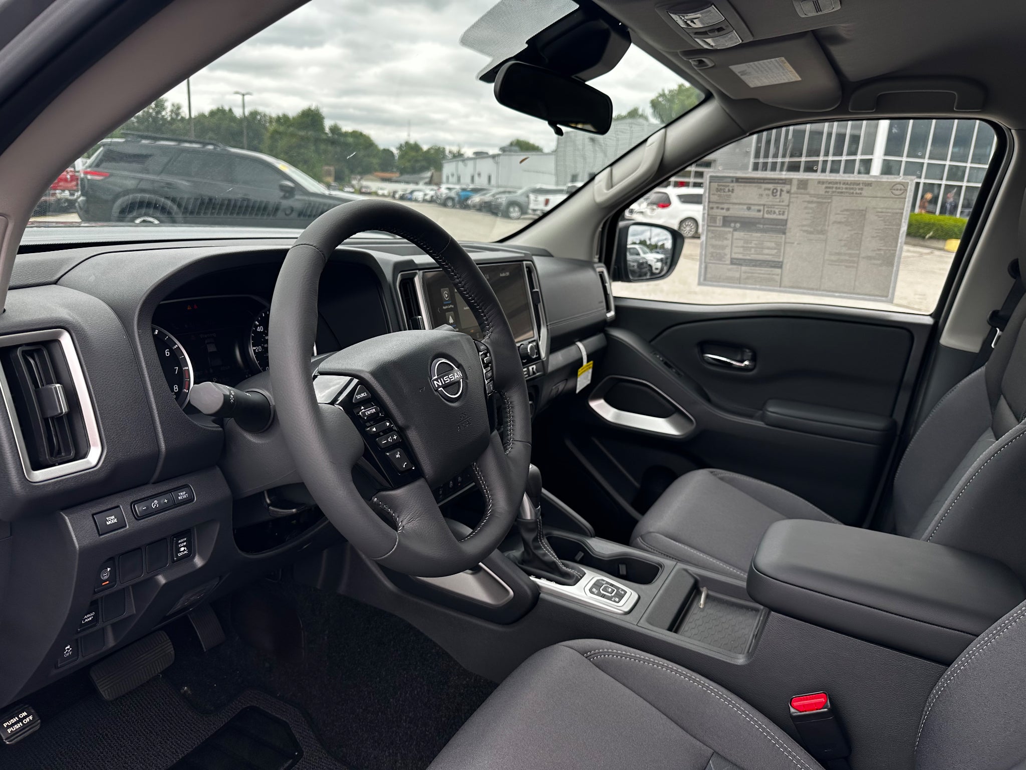 2027 Nissan Frontier SV